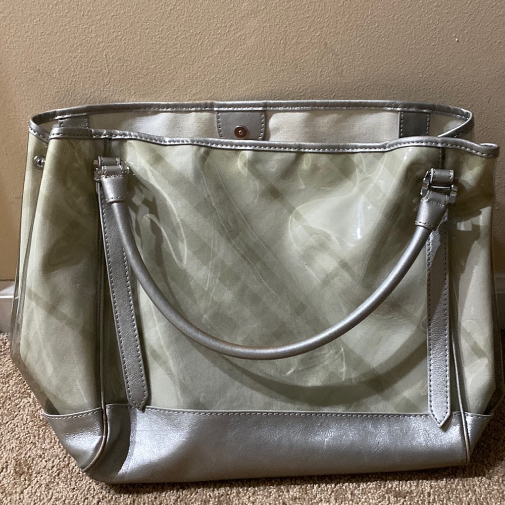 Burberry tote
